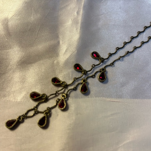 Exquisite faceted red rhinestones on copper setting- vintage! - Picture 9 of 9